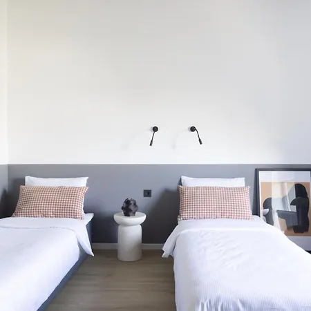 Solo Society Hybrid Hotel 3*